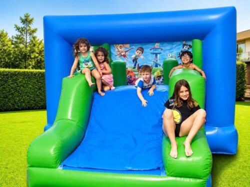 Castillo hinchable Patrulla Canina azul y verde con tobogán, alquiler en Valencia