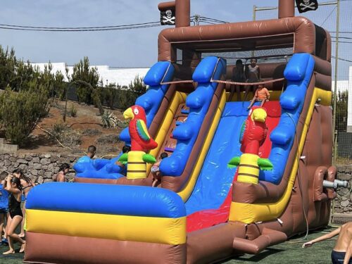 Alquiler-de-Castillo-Hinchable-Valencia-Modelo-Pirata-Acuatico-con-piscina