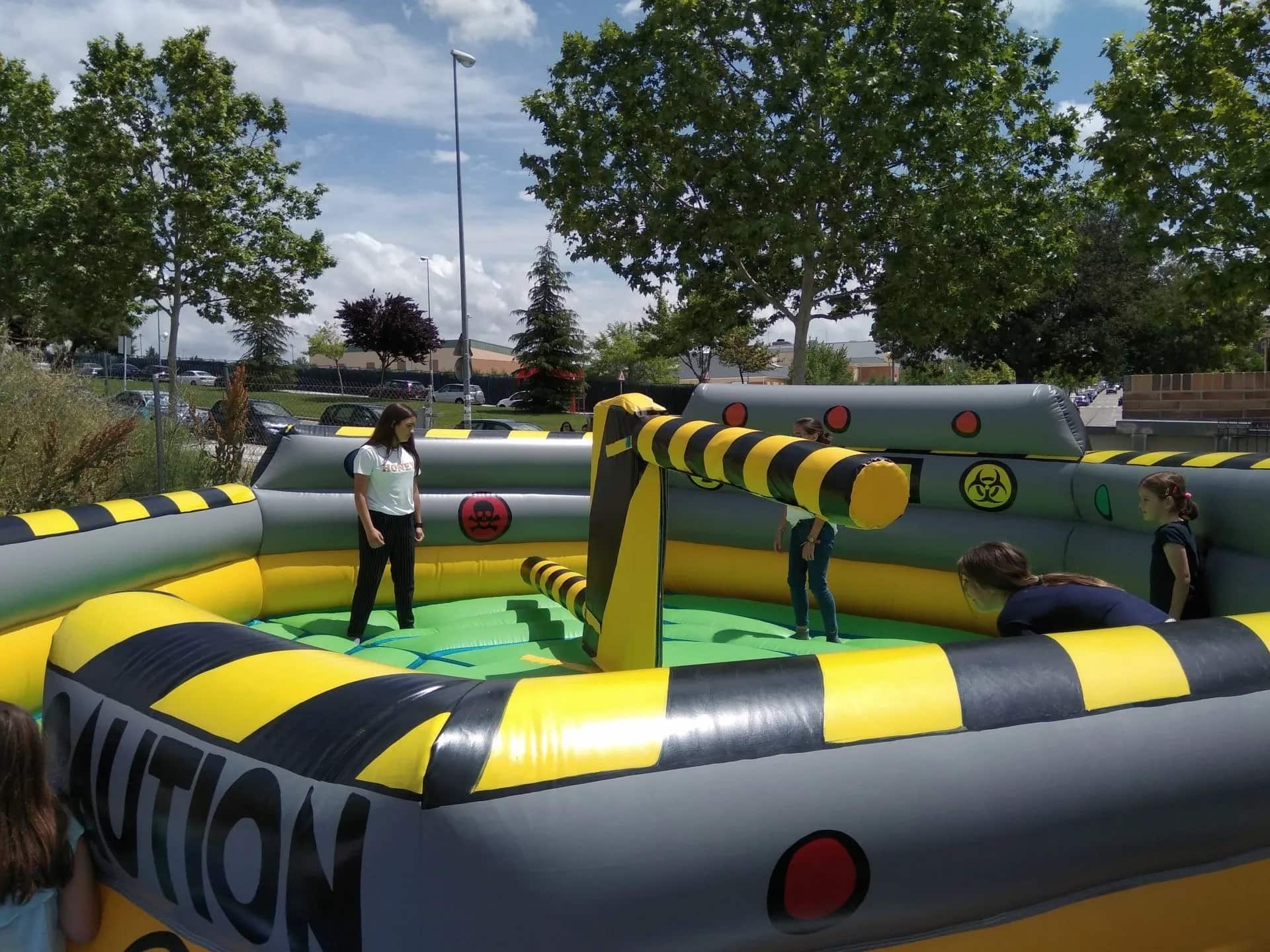 alquiler-hinchables-Valencia-modelo-Barredora