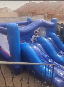 Castillo Hinchable Doble Tobogán Azul — alquiler en Bétera